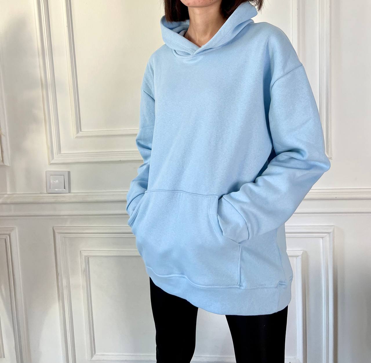 هودي سادة باللون السمائي