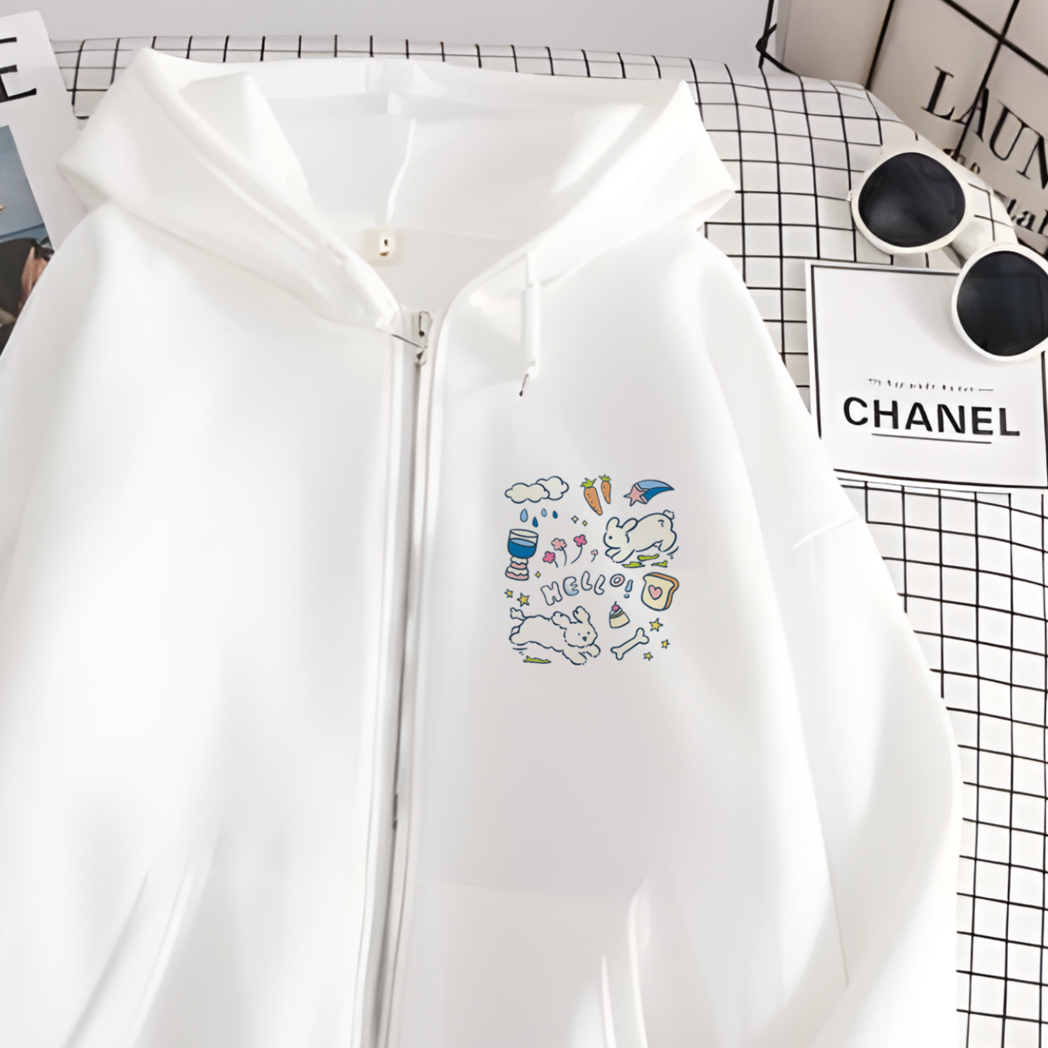 هودي ارنب ابيض بسحاب