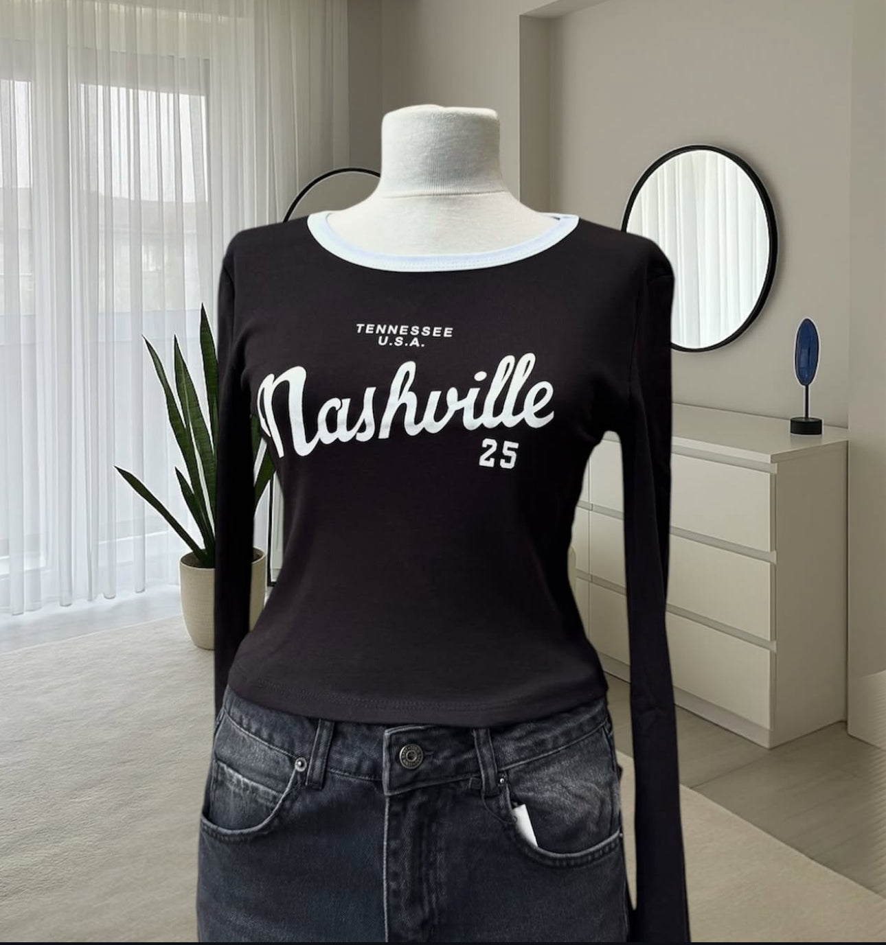 توب TENNESSEE U.S.A
بأكمام طويلة