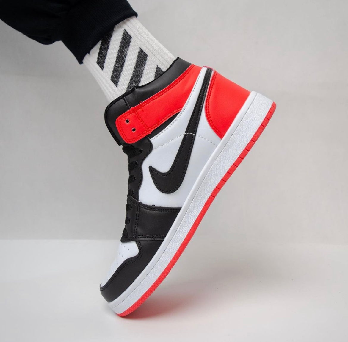 AJ1 Red Vietnam - مـوها ستـور