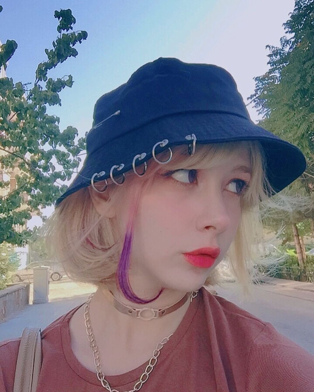 Hat Piercing Detail Bucket - مـوها ستـور